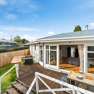Kereru - Two Mile Bay Holiday Holiday home